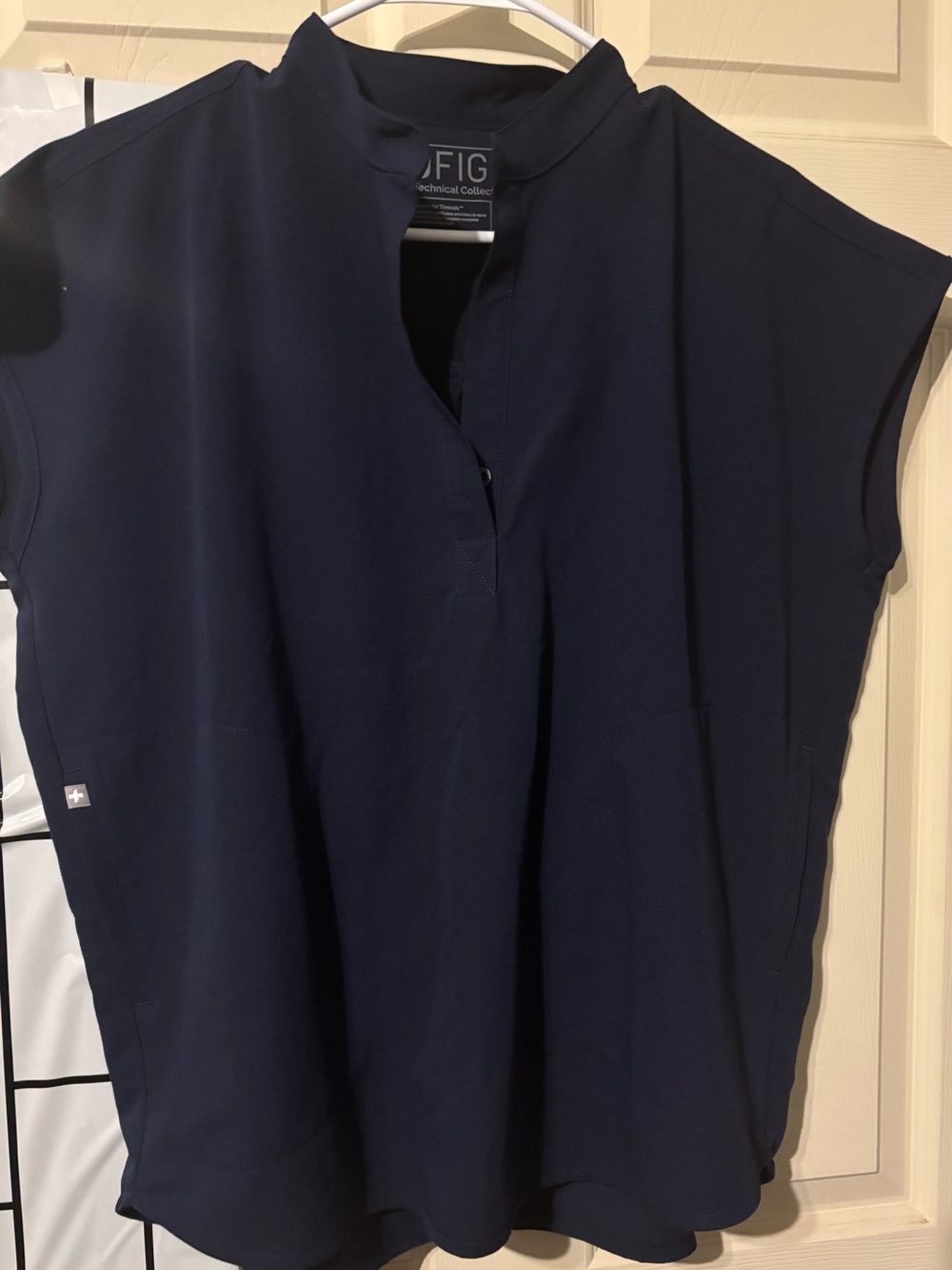 Figs Women's Navy oversized Rafaela Top